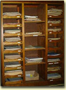 musicshelfs.jpg (19709 bytes)